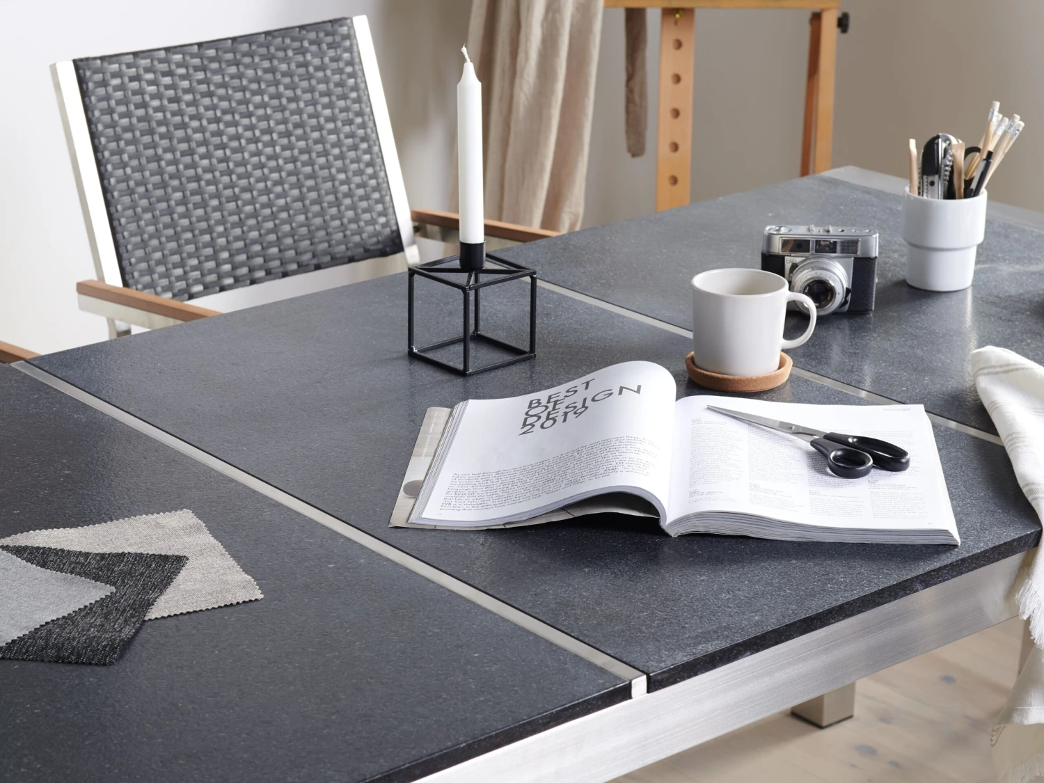 Conjunto De Jardín Mesa Con Tablero De Piedra Natural De 180 Cm, 6 Sillas Grises GROSSETO 7 Conjunto De Jardín Mesa Con Tablero De Piedra Natural De 180 Cm, 6 Sillas Grises GROSSETO - Imagen 5