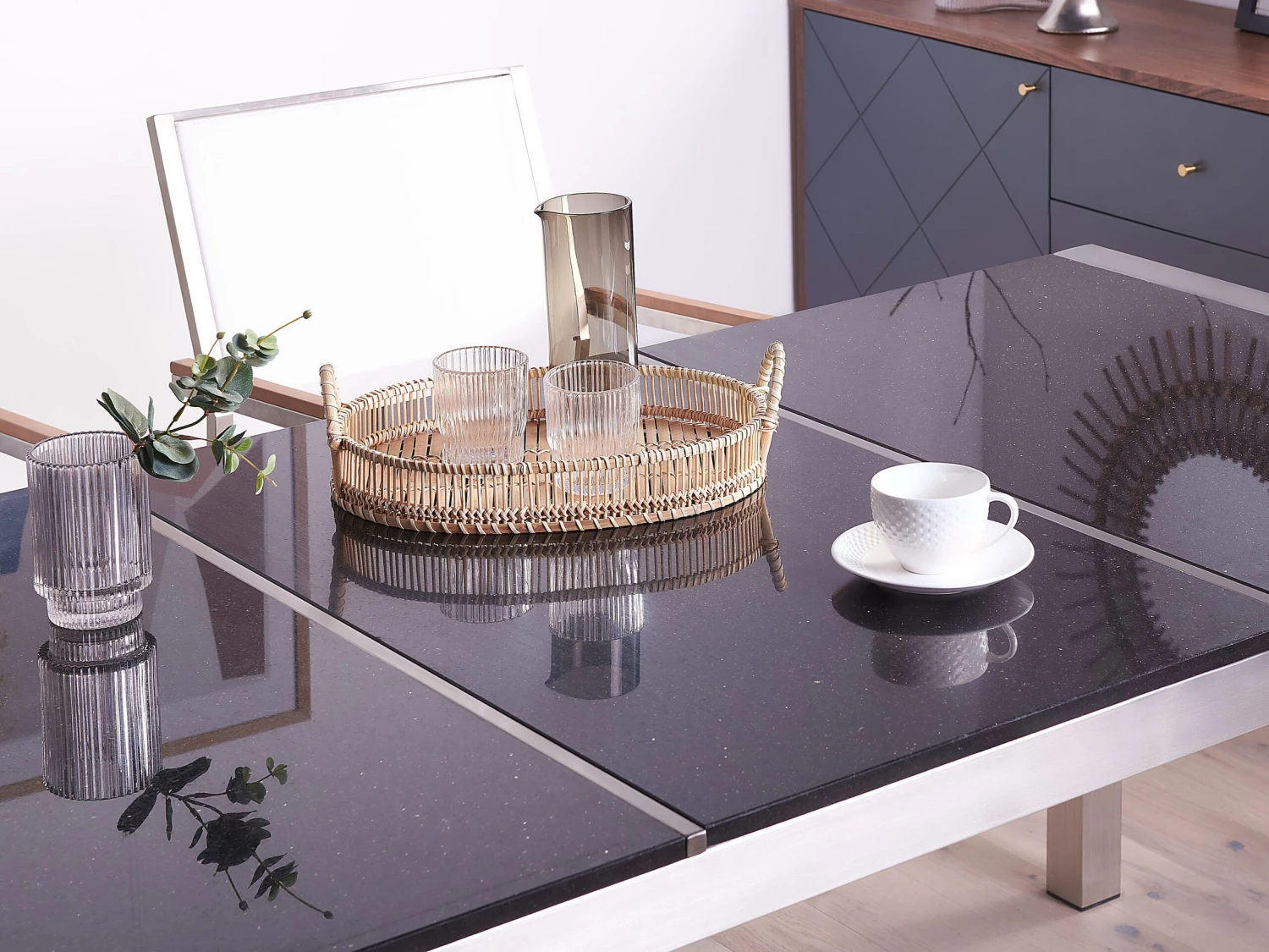 Mesa De Comedor De Metal/granito Plateado/negro Varios Tamaños GROSSETO 5 Mesa De Comedor De Metal/granito Plateado/negro Varios Tamaños GROSSETO - Imagen 3