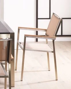 Conjunto De 2 Sillas De Jardín De Poliéster/acero Beige Arena/plateado/madera Clara GROSSETO 13 Conjunto De 2 Sillas De Jardín De Poliéster/acero Beige Arena/plateado/madera Clara GROSSETO -Beliani undef src sa picid 768713 type whitesh image