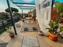 Cama De Playa Doble En Madera Blanco Crema TERAMO 15 Cama De Playa Doble En Madera Blanco Crema TERAMO -Beliani undef src sa picid 809855 type whitesh image