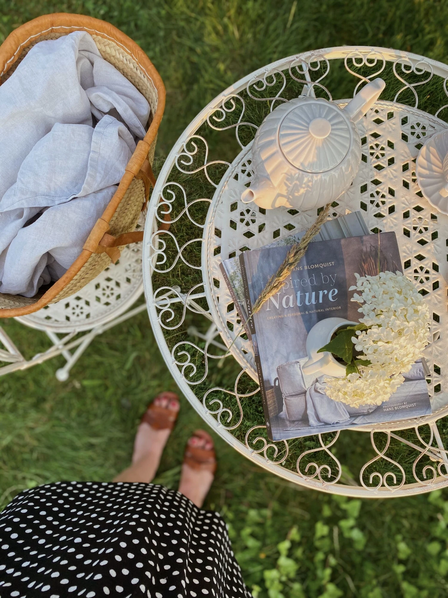 Conjunto De Balcón 2 Plazas De Metal Beige Claro TRIESTE 8 Conjunto De Balcón 2 Plazas De Metal Beige Claro TRIESTE - Imagen 6