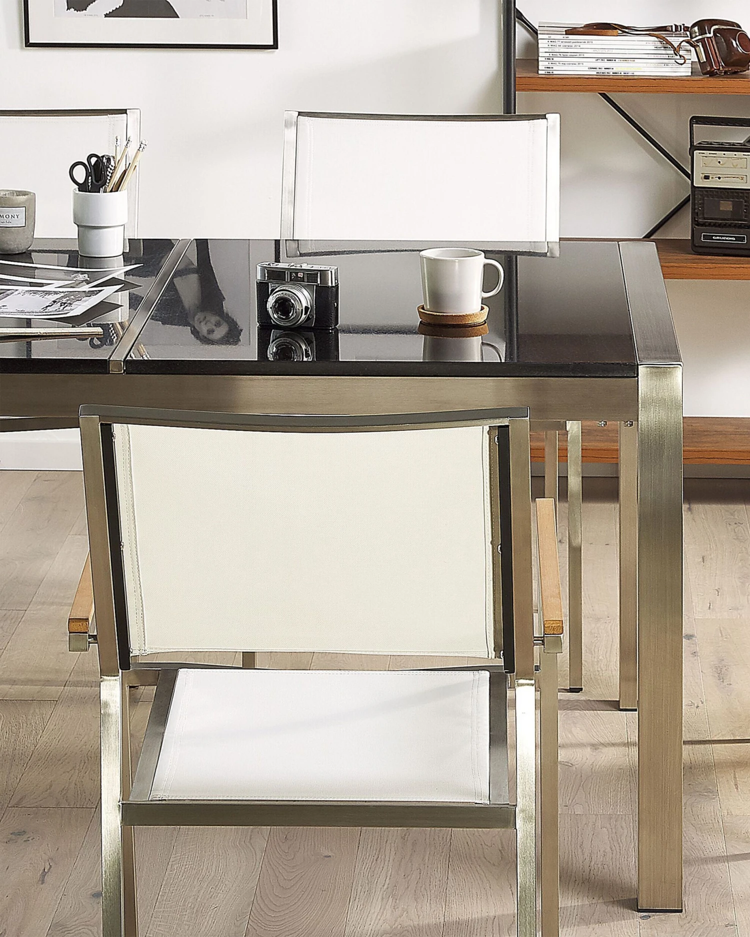 Conjunto De 4 Sillas De Jardín De Poliéster/acero Blanco/plateado/madera Clara GROSSETO 5 Conjunto De 4 Sillas De Jardín De Poliéster/acero Blanco/plateado/madera Clara GROSSETO - Imagen 3