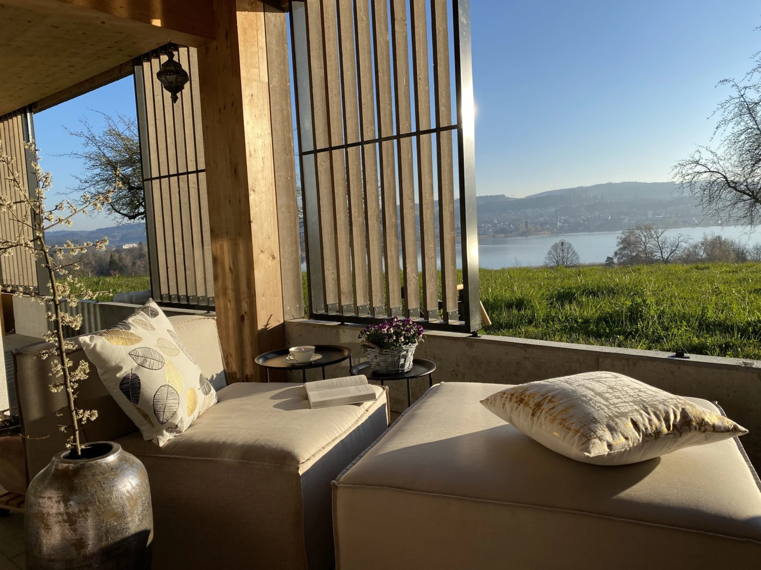 Sofá Esquinero 7 Plazas De Poliéster Beige Arena/negro Derecho Con Reposapiés AREZZO 6 Sofá Esquinero 7 Plazas De Poliéster Beige Arena/negro Derecho Con Reposapiés AREZZO - Imagen 4