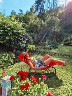 Tumbona De Jardín Mecedora Rojo CARANO II 14 Tumbona De Jardín Mecedora Rojo CARANO II -Beliani undef src sa picid 827466 type whitesh image