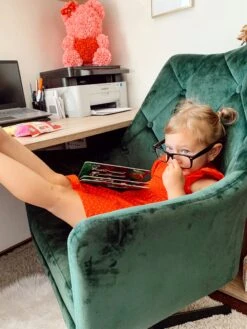 Sillón De Terciopelo Verde VAKSALA -Beliani undef src sa picid 828051 type whitesh image