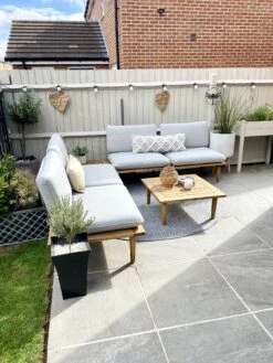 Conjunto De Jardín 4 Piezas En Madera De Acacia Gris Claro FRASCATI 21 Conjunto De Jardín 4 Piezas En Madera De Acacia Gris Claro FRASCATI -Beliani undef src sa picid 831021 type whitesh image