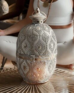 Conjunto De Balcón De Ratán Color Natural Blanco PELLARO 17 Conjunto De Balcón De Ratán Color Natural Blanco PELLARO -Beliani undef src sa picid 831918 type whitesh image