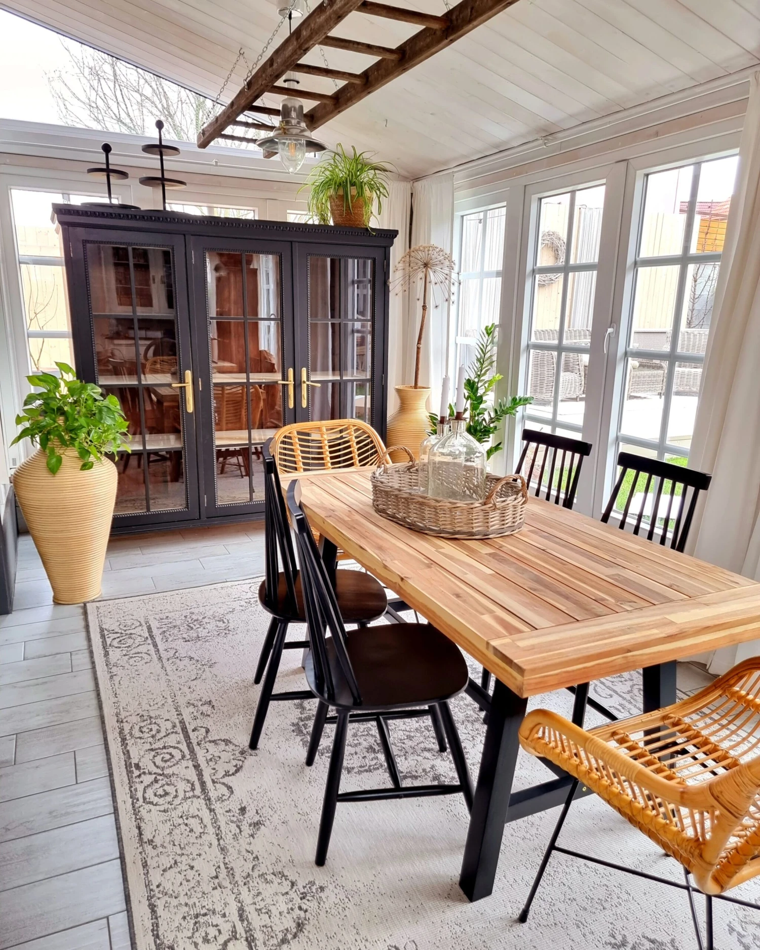 Mesa De Comedor De Madera De Acacia Clara/negro 170 X 80 Cm SCANIA 9 Mesa De Comedor De Madera De Acacia Clara/negro 170 X 80 Cm SCANIA - Imagen 7